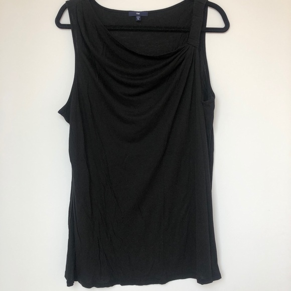 Cute GAP black tank top shoulder detail size XL - Picture 2 of 2
